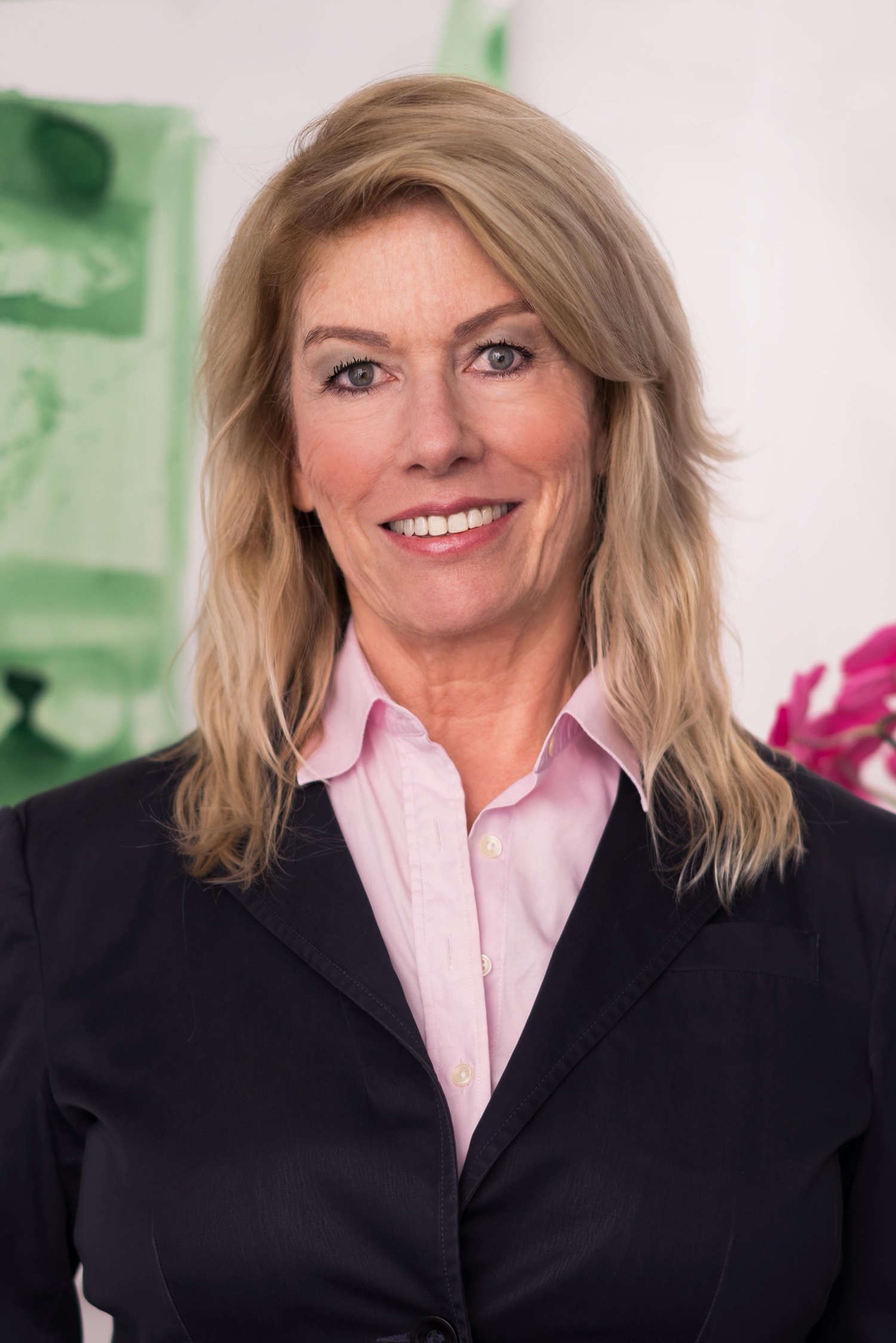 Dr. Lael Forbes